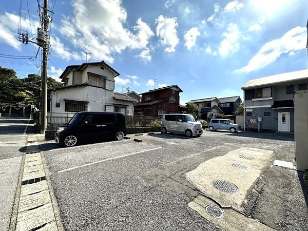 ヴィラ堂の前Ａ 駐車場