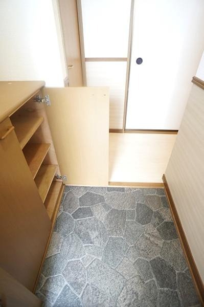 白山ハイツ5 玄関