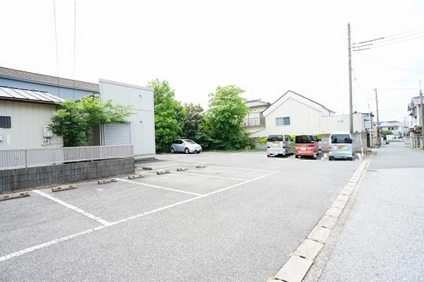 インペリアルホームズキタガワ 駐車場