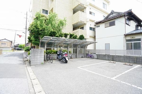 インペリアルホームズキタガワ 駐輪場