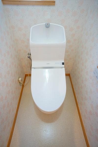 畑沢南6丁目戸建 トイレ