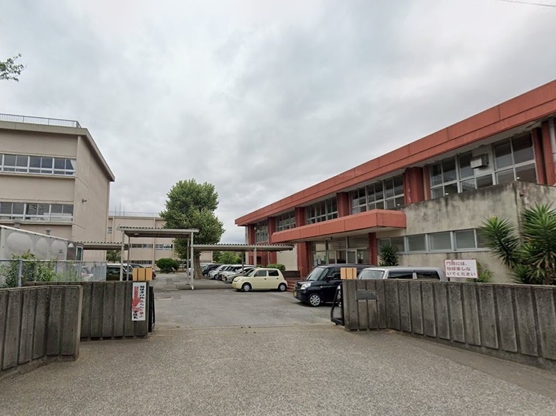 グリーンエース西岩根 木更津市立岩根小学校