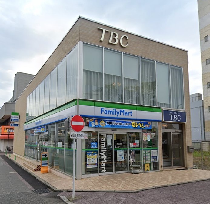 アイディーコート木更津シーサイド ファミリーマート 木更津駅東口店